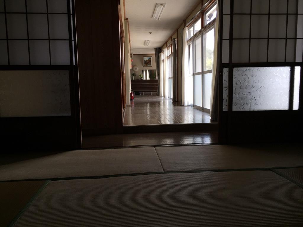 Momoya Lake Saiko Hotel Fujikawaguchiko Exterior photo